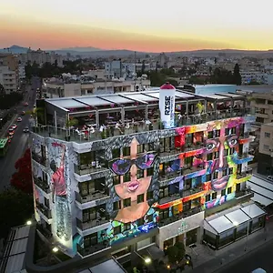 3* מלון Rise Urban Art